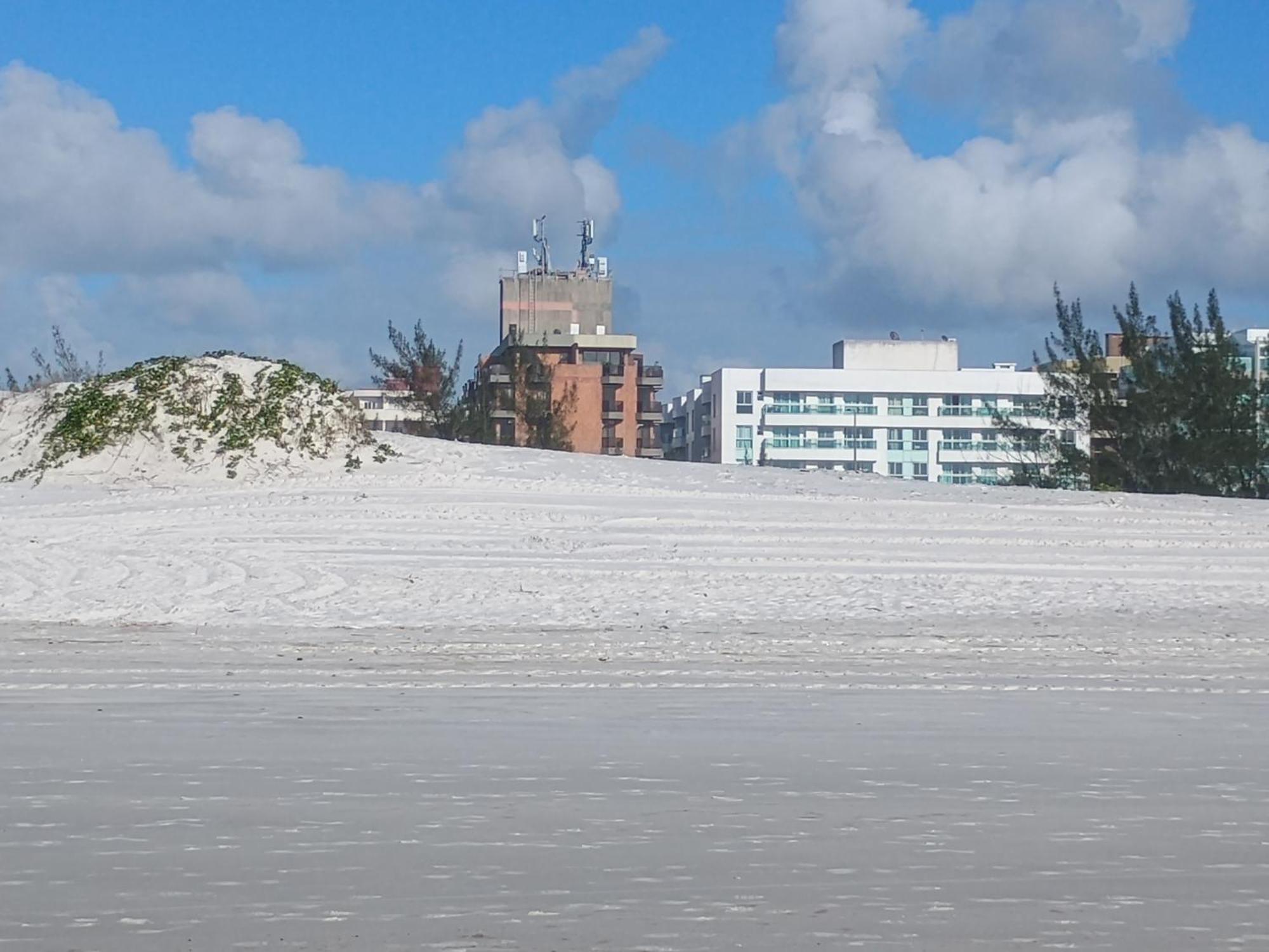 Apartamento Charmoso Em Frente A Praia Em Cabo Frio Kültér fotó